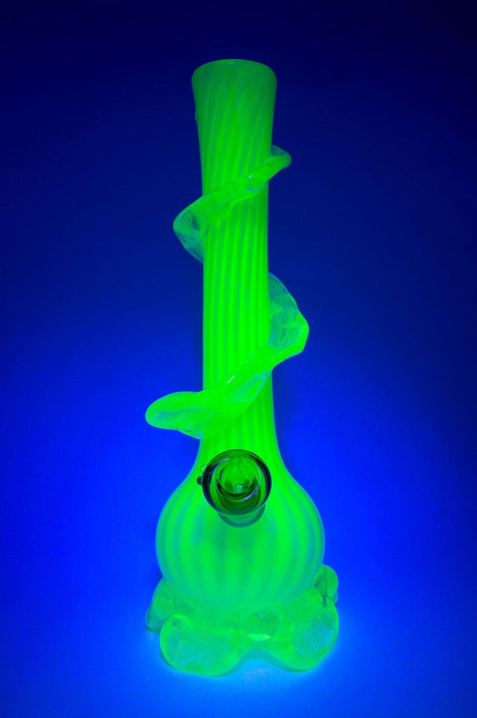 Noble | Retro Uranium Glow - Peace Pipe 420